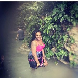 Meet your Posher, Felicia